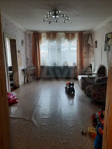 Доля в 3-к. квартире, 60,4 м², 1/2 эт.