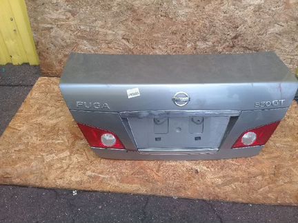 Крышка багажника Nissan Fuga Y50