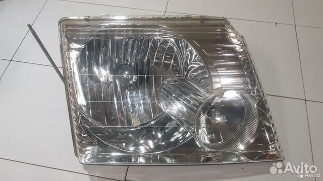 Фара передняя правая Ford Explorer lll новая ориг