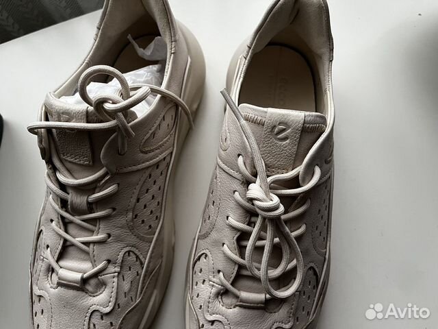 Новые кроссовки Ecco