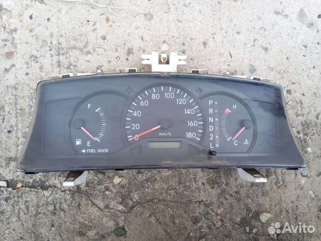 Щиток приборов Тойота Королла се121