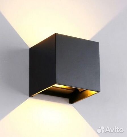 Светильник Бра Elegant 8389 черный 100*100*100