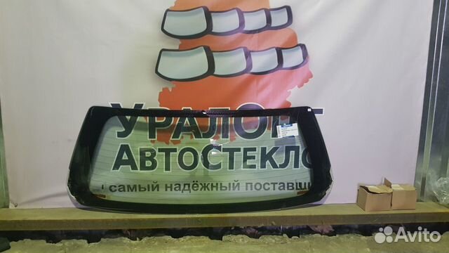 Заднее стекло ваз 2111