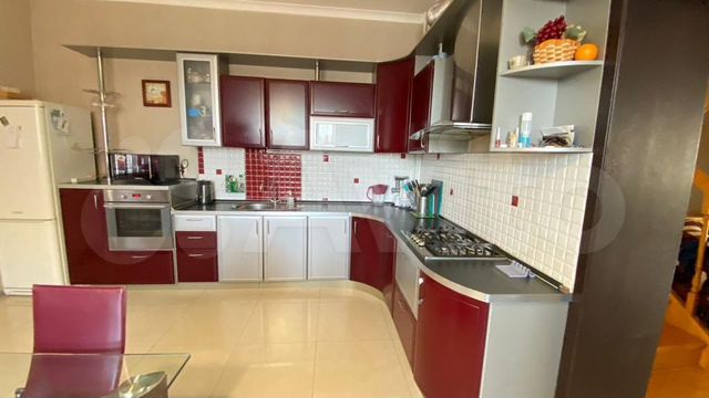 Дом 166,7 м² на участке 6 сот.