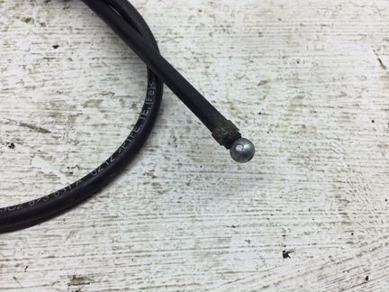 Трос капота Volkswagen Passat B7