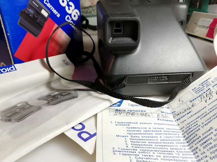 Плёночный фотоаппарат Polaroid 636
