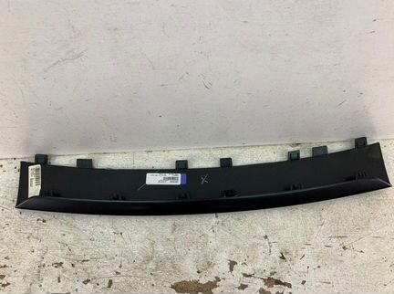 Накладка бампера передняя Jeep Cherokee KL 2013