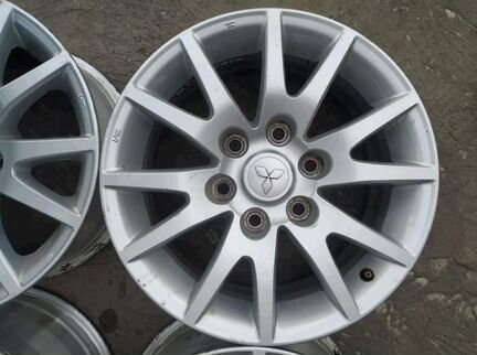 Диски бу оригинал R17 LU на Mitsubishi Pajero
