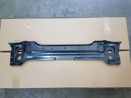 Передняя панель телевизор планка Mercedes E 207