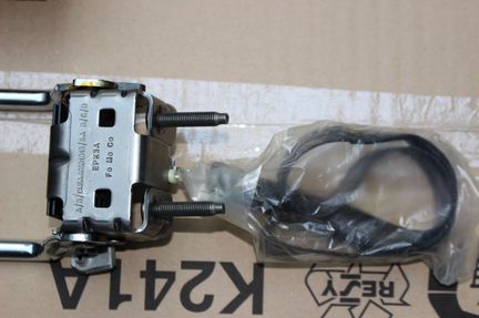 Подголовник сиденья 3 ряда Ford BU5Z96611A08BC