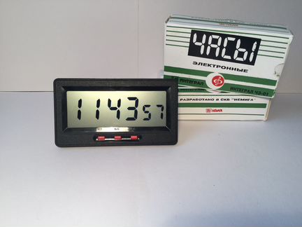 Электронные часы Интеграл чэ-01 с ЖК дисплеем, нов