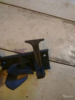 Замок капота с лопаткой Mercedes-Benz Е-Class W211