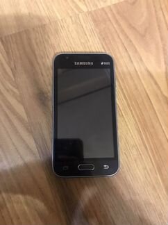 Телефон Samsung