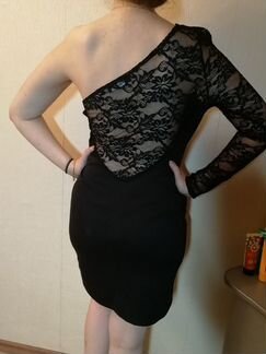 Платье коктельное с одним рукавом, р. 44-46