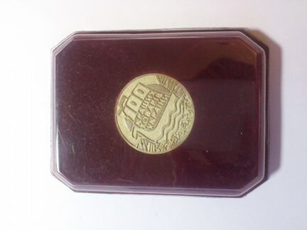 Медаль 100 лучших товаров Украины 2011 в футляре