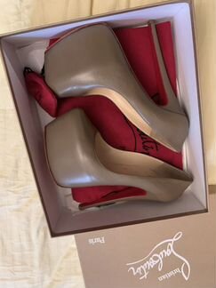 Christian Louboutin Daffodile, оригинал