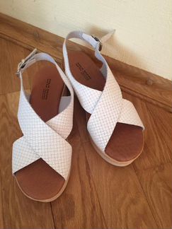 Сандалии размер 35