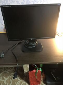 Монитор LG