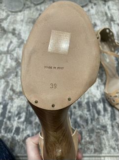 Бежевые туфли Nina Ricci оригинал