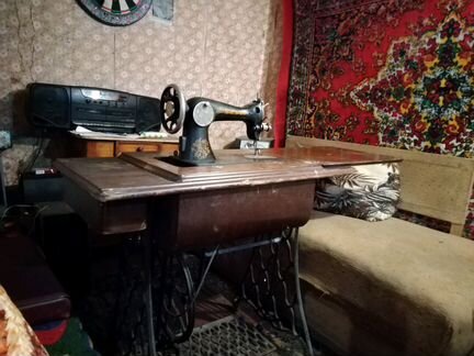 Старинная швейная машина Подольск