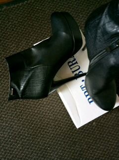 Женские ботинки