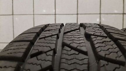 Зимние шины Continental 215/60R17 Германия