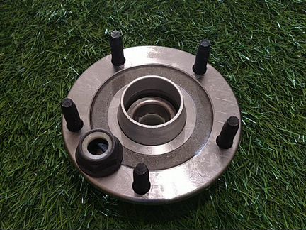 Ступица задняя Форд Транзит 00-06г