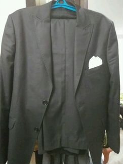 Классический черный костюм