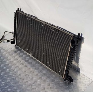 Радиатор двигателя Ford Expedition 2003-200 110309