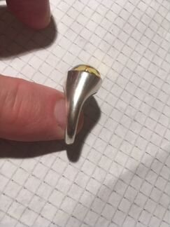 Серебряное кольцо с янтарем