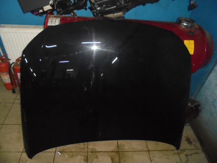 Капот черный Volkswagen Passat B6