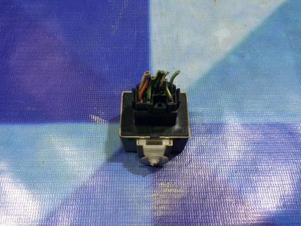 Блок реле Тойота Авенсис Т250