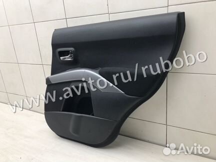 Обшивка двери задняя правая Peugeot 4007 4B12 2012