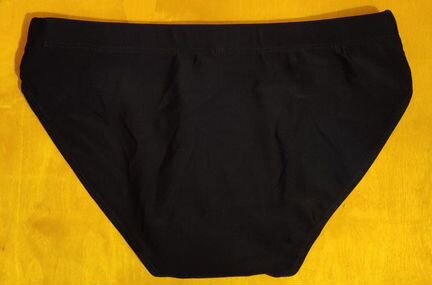 Плавки мужские яркие