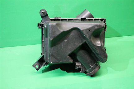 Корпус воздушного фильтра Toyota Camry V50