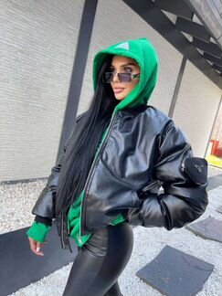 Брендовый бомбер