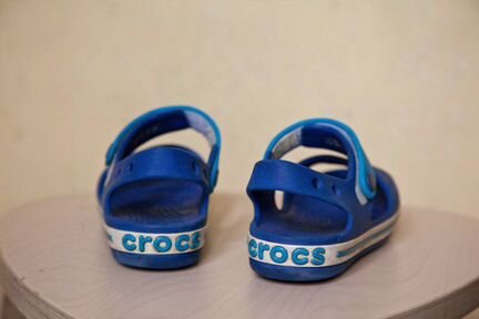 Сандалии Crocs