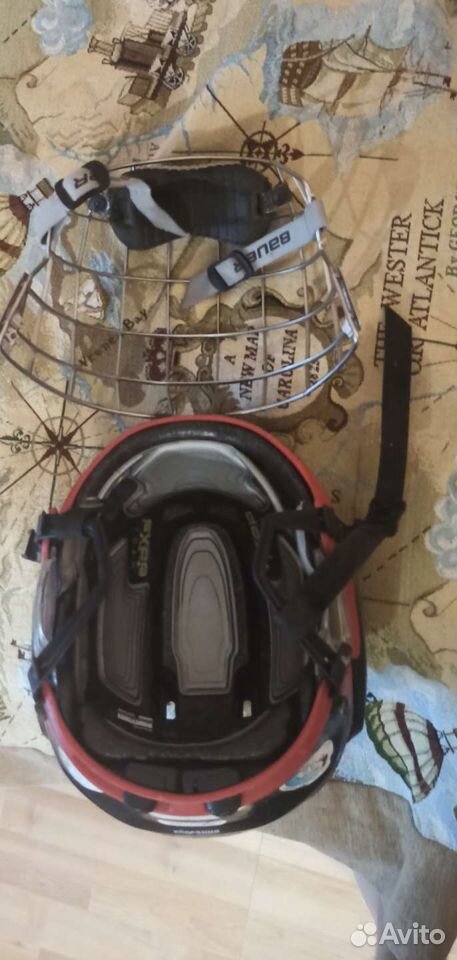 Hockey helmet