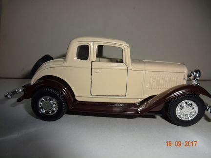 Форд.Машинка инерционная.Металл