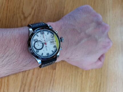 Новые часы Eberhard Champion V Chronograph 31064.1