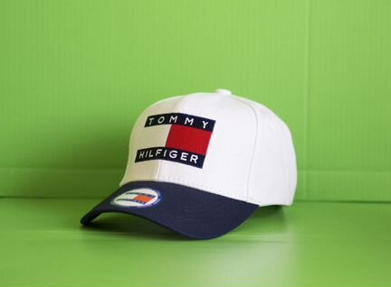 Новая бейсболка (кепка) Tommy Hilfiger белая