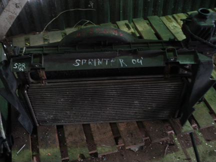 Мерседес Спринтер 04г. в.2.2л Радиатор охлождения