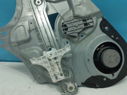 Стеклоподъемник задний правый Kia Sportage 3