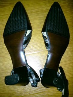 Продам новые босоножки индпошив