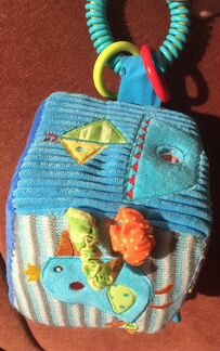 Развивающие игрушки для маленьких