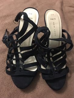 Босоножки на широкую ногу