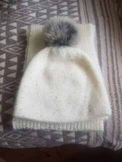 Шапка женская с шарфом