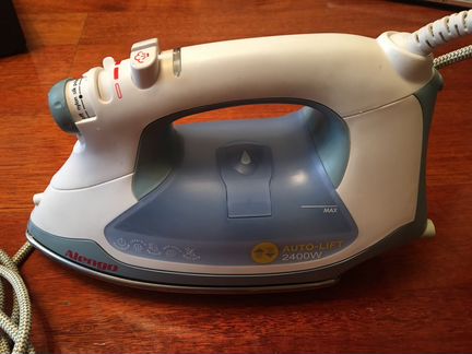 Утюг Alengo model A-1718