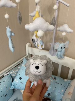 Музыкальный мобиль на детскую кроватку (ручная раб