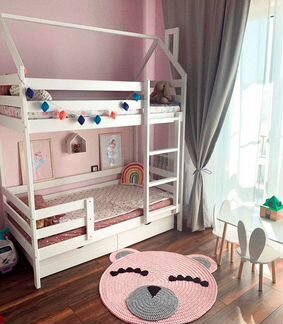 Детская двухъярусная кровать